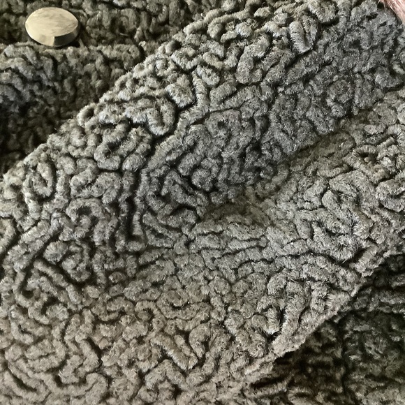 Host Pick 🎉⭐️ Vintage Persian Lamb and Mink Jacket ⭐️🎉 - Picture 11 of 16